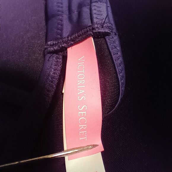 Victorias Secret Push Up Underwire Bikini Top-Size 34C-Halter Adjustable Strap - Picture 5 of 7